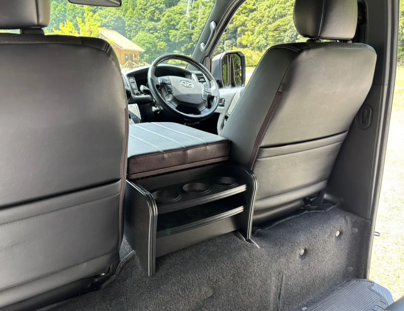 “くつろぎ”を叶えるアームレスト