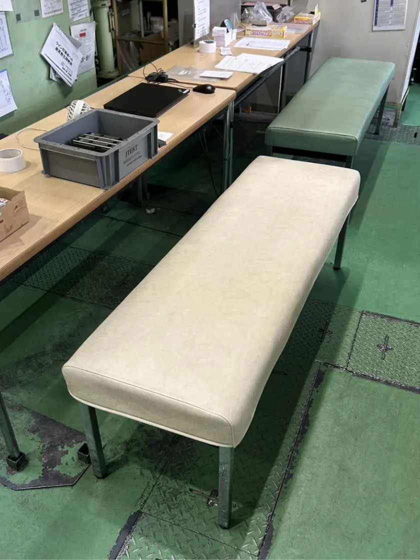 施工後の長椅子